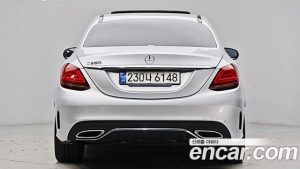 Mercedes-Benz C-Class C200 AMG Line 2021 года из Южной Кореи