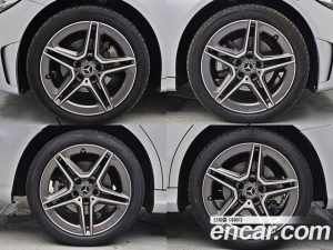 Mercedes-Benz C-Class C200 AMG Line 2021 года из Южной Кореи