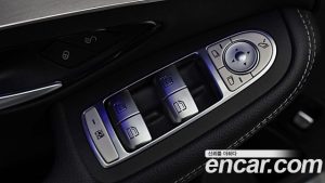 Mercedes-Benz C-Class C200 AMG Line 2021 года из Южной Кореи