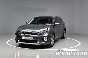 Kia Niro 1.6 HEV 2020 года из Южной Кореи