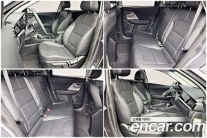 Kia Niro 1.6 HEV 2020 года из Южной Кореи