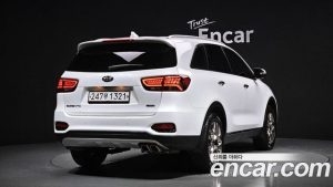 Kia Sorento Дизель 2.0 2WD 2020 года из Южной Кореи
