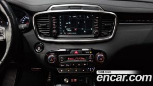 Kia Sorento Дизель 2.0 2WD 2020 года из Южной Кореи