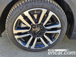 Mini Cooper Convertible CLASSIC 2024 года из Южной Кореи