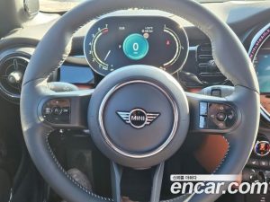 Mini Cooper Convertible CLASSIC 2024 года из Южной Кореи