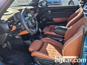 Mini Cooper Convertible CLASSIC 2024 года из Южной Кореи