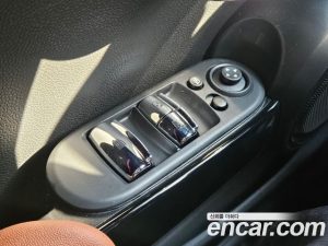 Mini Cooper Convertible CLASSIC 2024 года из Южной Кореи