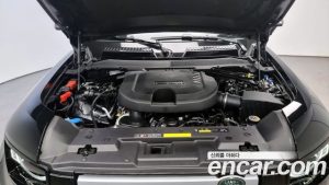 Land Rover Defender 110 D250 SE 2023 года из Южной Кореи