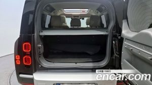 Land Rover Defender 110 D250 SE 2023 года из Южной Кореи