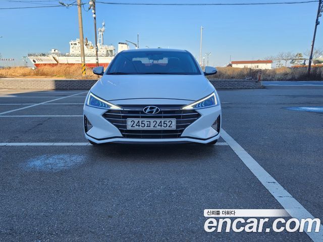 Hyundai AVANTE 1.6 2020 года из Кореи