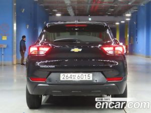 ChevroletGMDaewoo Trailblazer 1.3 Turbo 2WD 2022 года из Южной Кореи