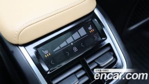 Volvo V60 T5 PRO AWD 2020 года из Южной Кореи