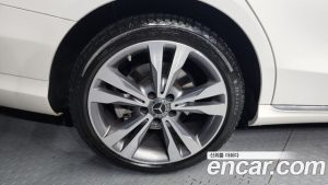Mercedes-Benz C-Class C220 d 4MATIC 2021 года из Южной Кореи