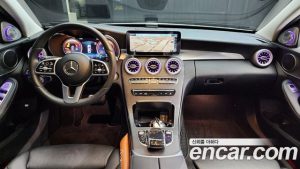 Mercedes-Benz C-Class C220 d 4MATIC 2021 года из Южной Кореи