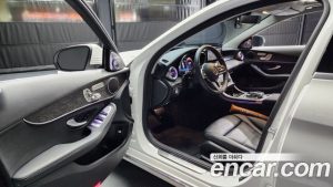 Mercedes-Benz C-Class C220 d 4MATIC 2021 года из Южной Кореи