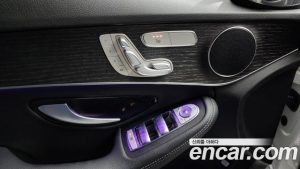Mercedes-Benz C-Class C220 d 4MATIC 2021 года из Южной Кореи