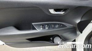 Kia Stonic 1.4 2020 года из Южной Кореи