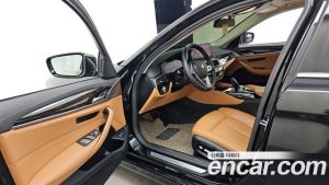 BMW 5-Series 520i Luxury 2021 года из Южной Кореи