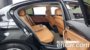 BMW 5-Series 520i Luxury 2021 года из Южной Кореи