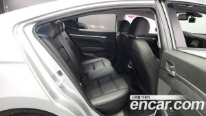 Hyundai AVANTE 1.6 2020 года из Южной Кореи