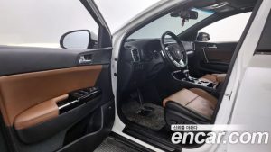 Kia Sportage Дизель 1.6 2WD 2022 года из Южной Кореи