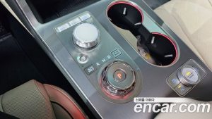Genesis GV80 2.5T Бензин AWD 2024 года из Южной Кореи