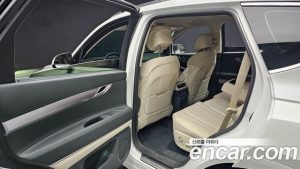 Genesis GV80 2.5T Бензин AWD 2024 года из Южной Кореи