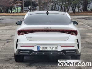 Kia K5 1.6 Turbo 2022 года из Южной Кореи