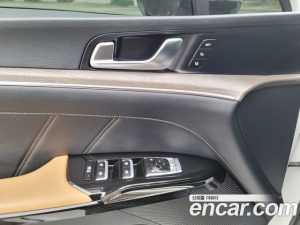 Kia K5 1.6 Turbo 2022 года из Южной Кореи