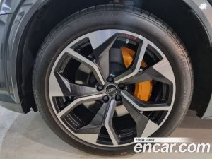 Audi e-tron S 2023 года из Южной Кореи