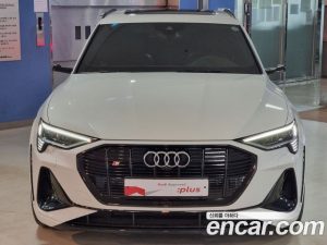 Audi e-tron S Sportback 2023 года из Южной Кореи