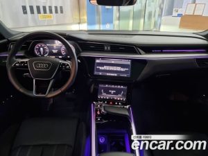 Audi e-tron S Sportback 2023 года из Южной Кореи