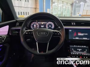 Audi e-tron S Sportback 2023 года из Южной Кореи