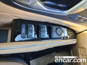 Kia Sorento HEV 1.6 2WD 2023 года из Южной Кореи