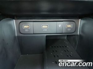 Kia Sorento HEV 1.6 2WD 2023 года из Южной Кореи