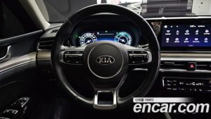 Kia K5 Noblesse 2021 года из Южной Кореи