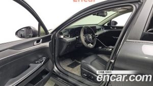 Kia K5 2020 года из Южной Кореи
