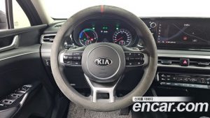 Kia K5 2020 года из Южной Кореи