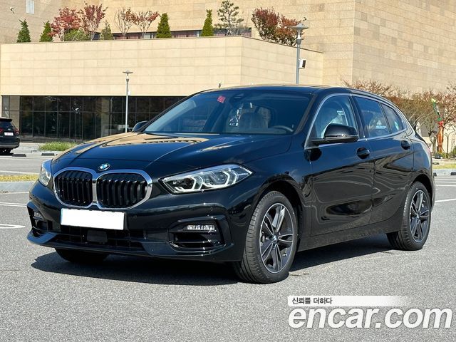 BMW 1-Series 120i Sport 2023 года из Кореи