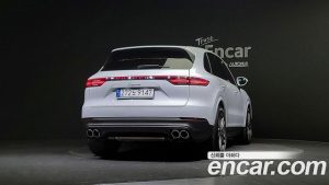 Porsche Cayenne 3.0 2023 года из Южной Кореи