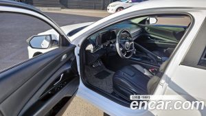 Hyundai AVANTE 1.6 2021 года из Южной Кореи