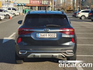 Kia Seltos Бензин 1.6 Turbo 2WD 2022 года из Южной Кореи
