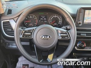 Kia Seltos Бензин 1.6 Turbo 2WD 2022 года из Южной Кореи