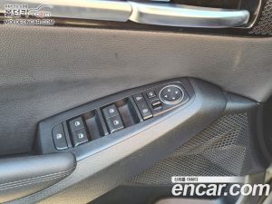 Kia Seltos Бензин 1.6 Turbo 2WD 2022 года из Южной Кореи