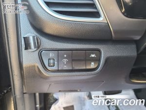 Kia Seltos Бензин 1.6 Turbo 2WD 2022 года из Южной Кореи
