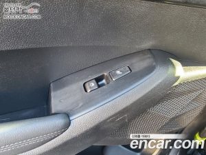 Kia Seltos Бензин 1.6 Turbo 2WD 2022 года из Южной Кореи