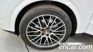 Porsche Cayenne 3.0 Coupe 2021 года из Южной Кореи