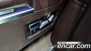 Kia Carnival Бензин 7-Seater HI-Limousine (Special Hi-End Version) 2023 года из Южной Кореи
