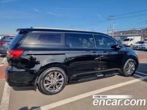 Kia Carnival 9-Seater Prestige 2020 года из Южной Кореи