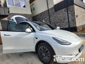 Tesla Model Y Standard RANGE 2021 года из Южной Кореи